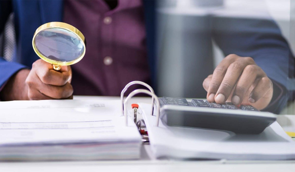 How do the best internal audit firms in Dubai help businesses stay compliant?